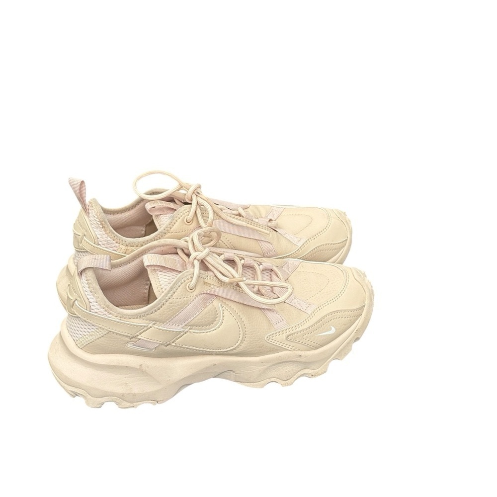 Nike Womens TC 7900 Sanddrift Walking Hiking Shoe HF1055-133 Women’s Size 7 - Picture 2 of 13